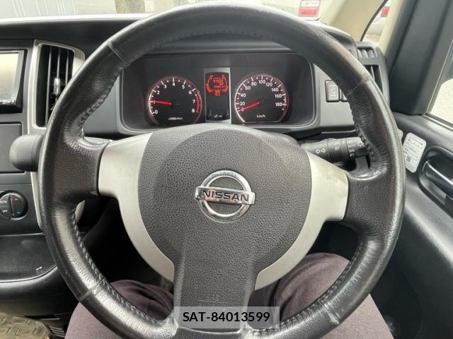 Nissan SERENA 2009-11 8882038-11