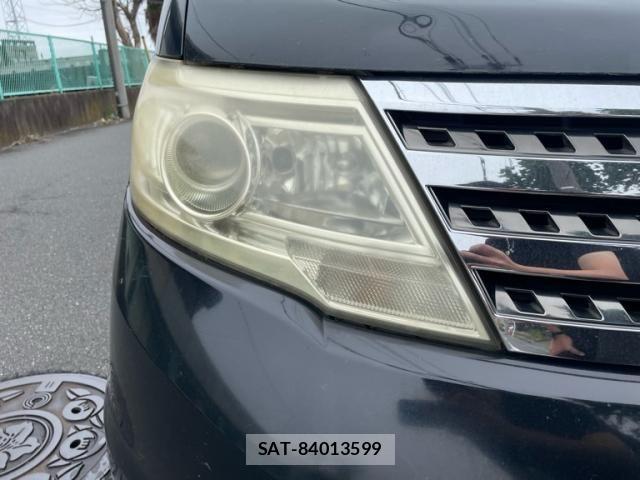 Nissan SERENA 2009-11 8882038-2