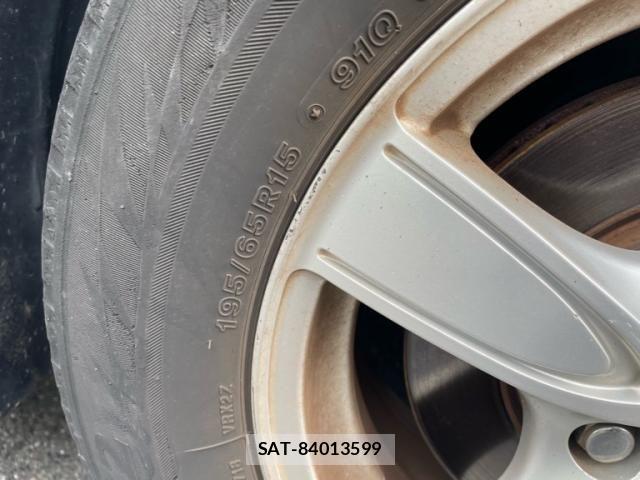 Nissan SERENA 2009-11 8882038-4