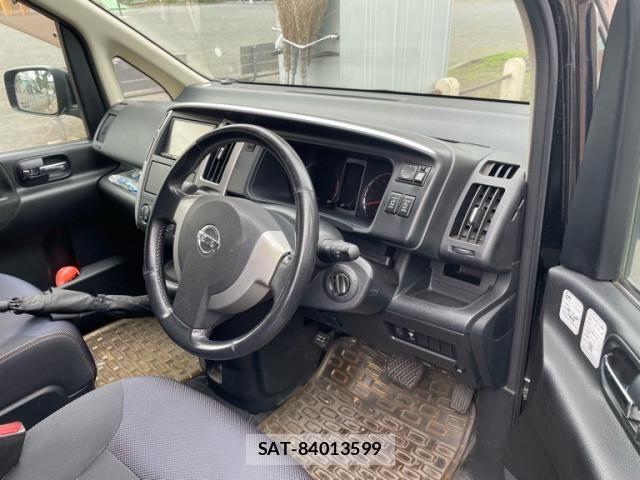 Nissan SERENA 2009-11 8882038-7