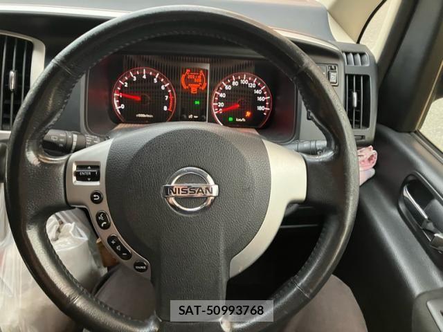 Nissan SERENA 2008-03 8882045-11