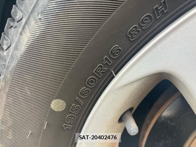 Nissan SERENA 2009-10 8882037-10
