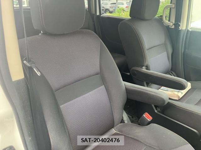 Nissan SERENA 2009-10 8882037-14
