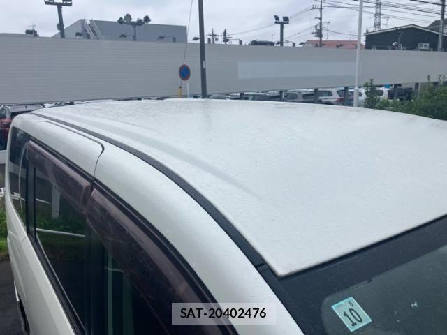 Nissan SERENA 2009-10 8882037-6
