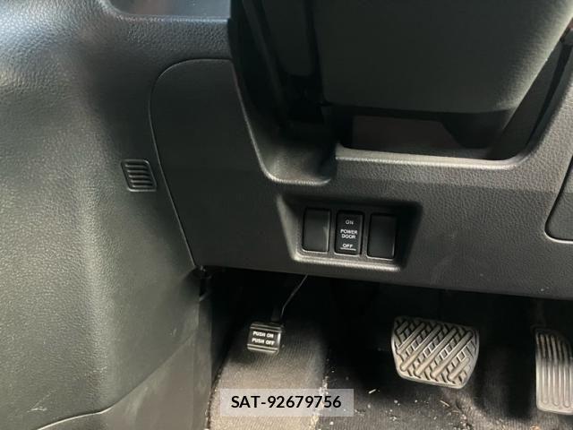 Nissan SERENA 2011-06 8882047-16