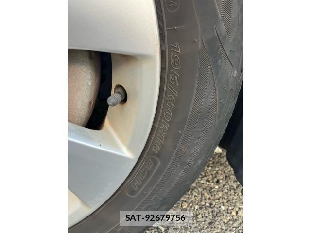 Nissan SERENA 2011-06 8882047-4