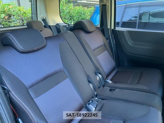 Nissan SERENA 2006-12 8882039-9