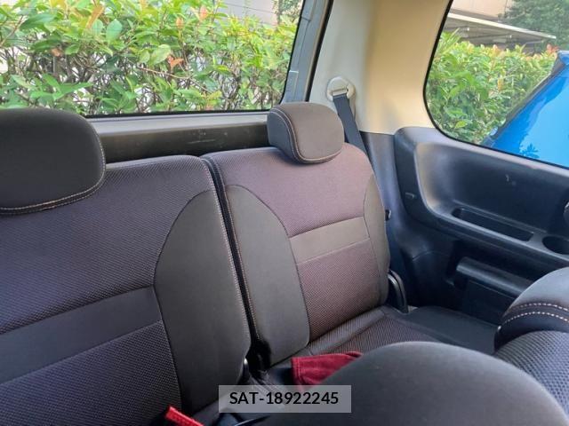 Nissan SERENA 2006-12 8882039-11
