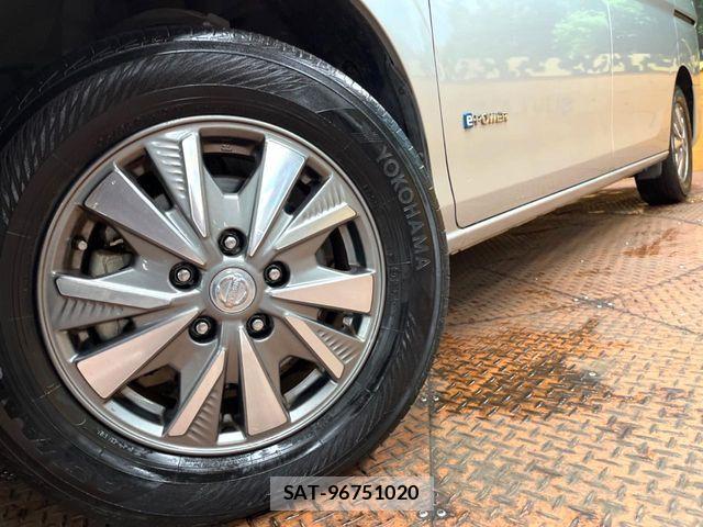 Nissan SERENA 2018-03 8882028-13