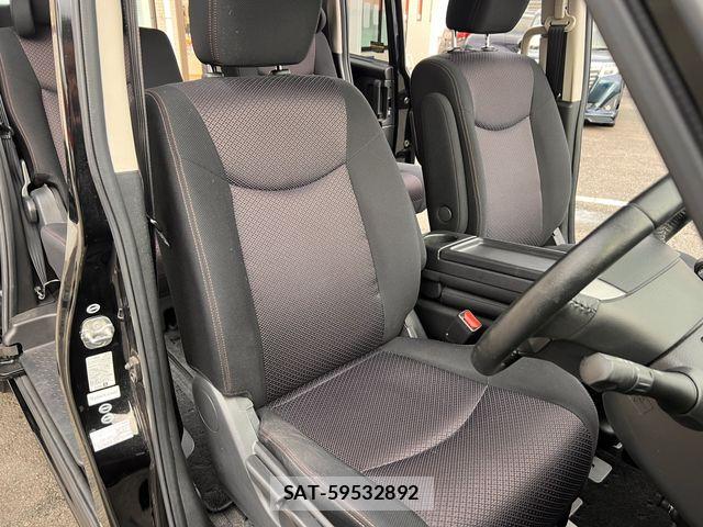 Nissan SERENA 2012-07 8882034-12
