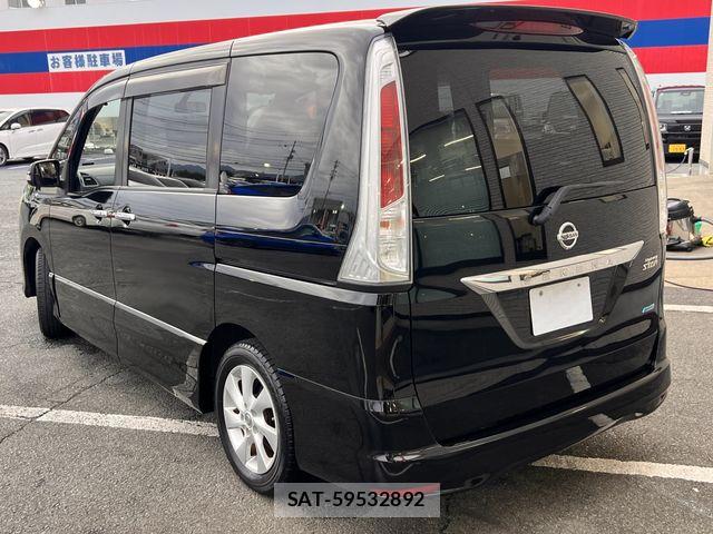 Nissan SERENA 2012-07 8882034-2