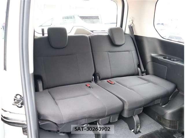 Nissan SERENA 2023-09 8882014-14
