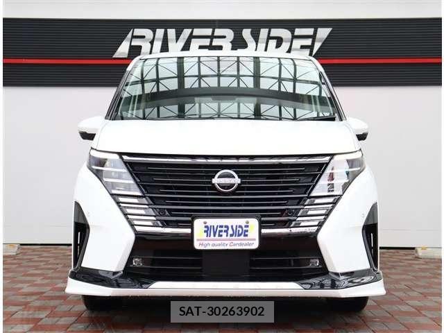 Nissan SERENA 2023-09 8882014-17