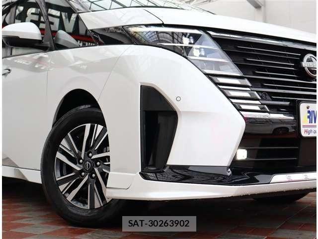 Nissan SERENA 2023-09 8882014-22