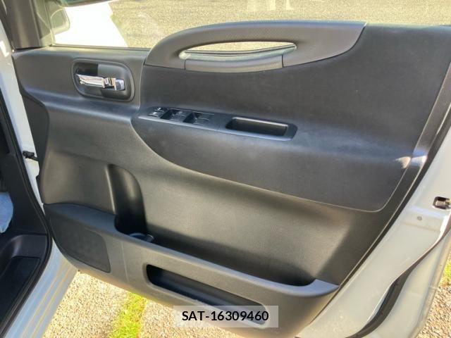 Nissan SERENA 2008-02 8882043-10