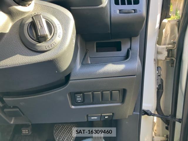 Nissan SERENA 2008-02 8882043-12