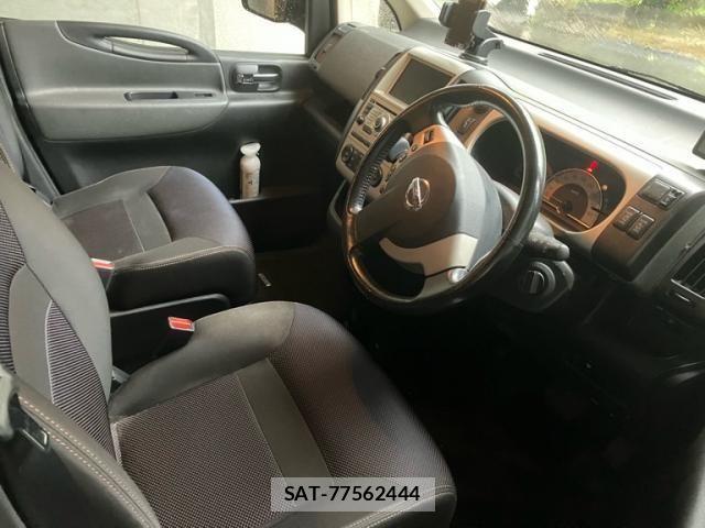Nissan SERENA 2007-07 8882042-11