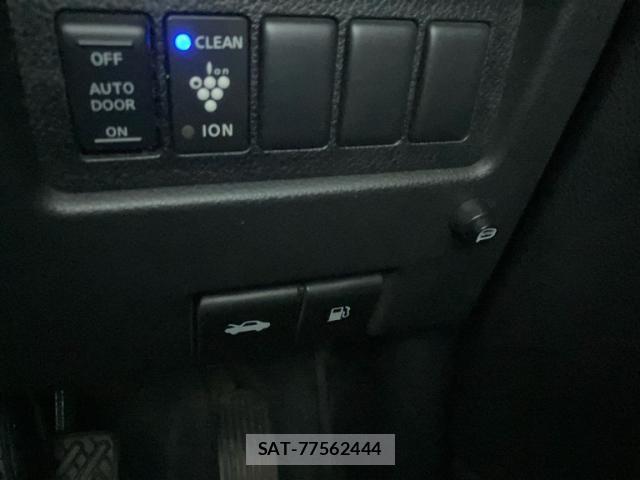 Nissan SERENA 2007-07 8882042-13