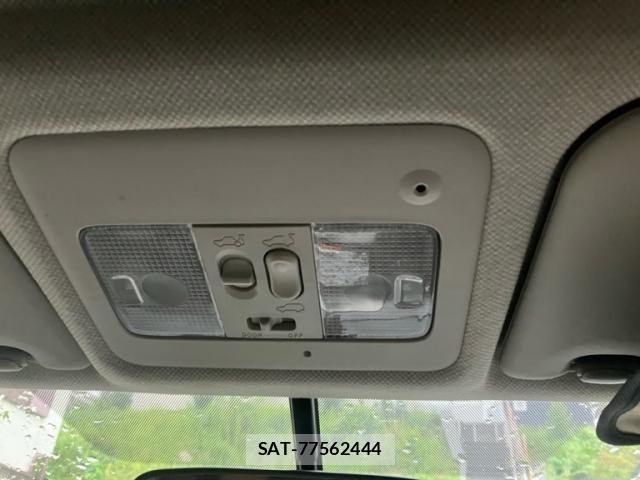 Nissan SERENA 2007-07 8882042-24