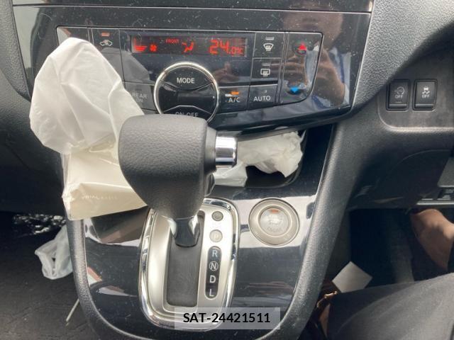 Nissan SERENA 2011-06 8882048-19