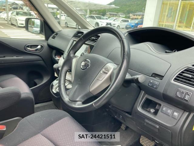 Nissan SERENA 2011-06 8882048-3