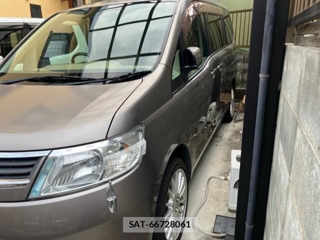 Nissan SERENA 2006-11 8882046-4