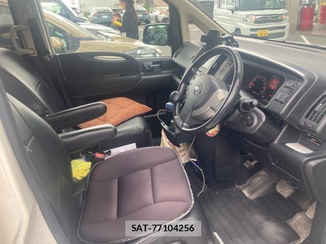 Nissan SERENA 2008-11 8882036-11