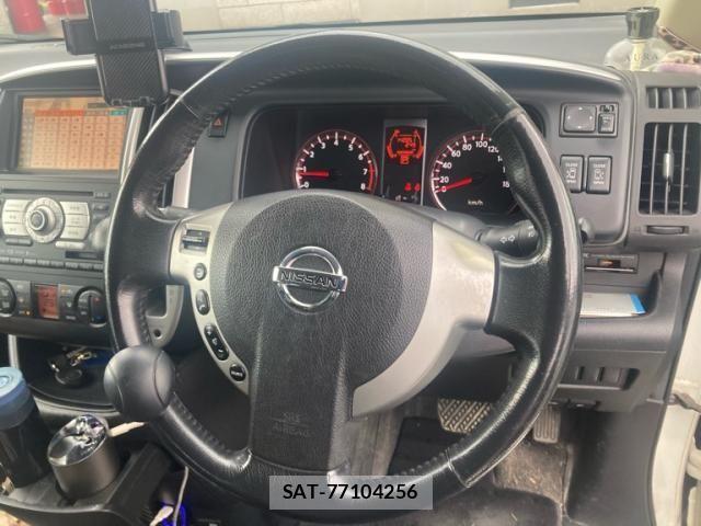 Nissan SERENA 2008-11 8882036-15