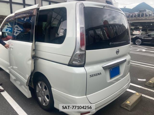 Nissan SERENA 2008-11 8882036-4