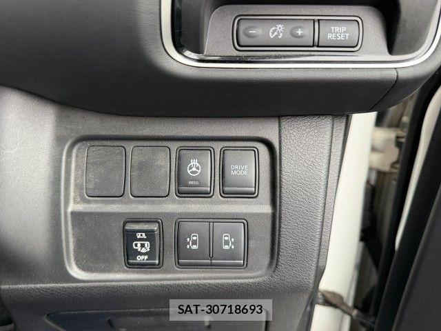 Nissan SERENA 2018-09 8882030-15