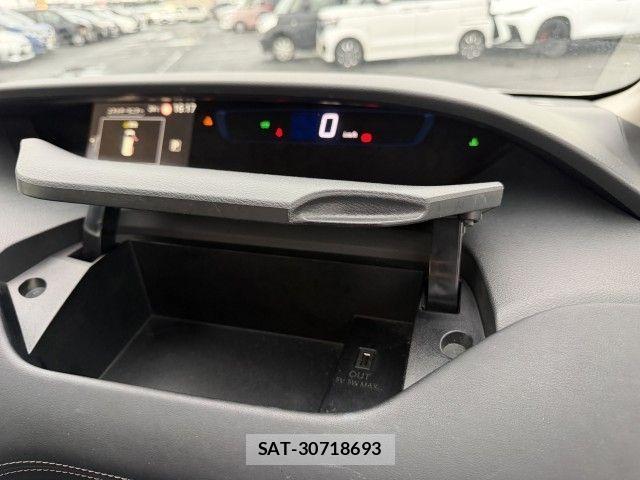 Nissan SERENA 2018-09 8882030-17