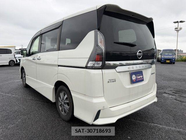 Nissan SERENA 2018-09 8882030-25