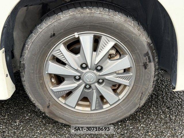 Nissan SERENA 2018-09 8882030-27