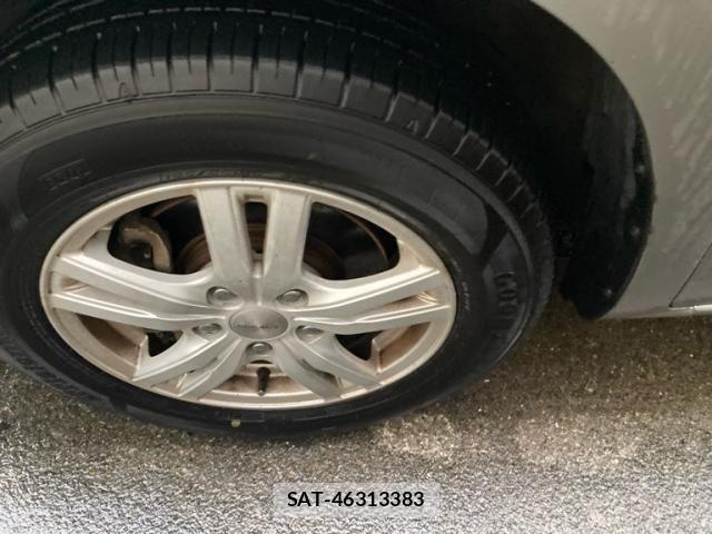 Nissan SERENA 2010-02 8882040-9