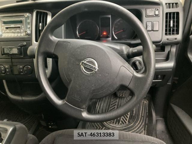 Nissan SERENA 2010-02 8882040-15