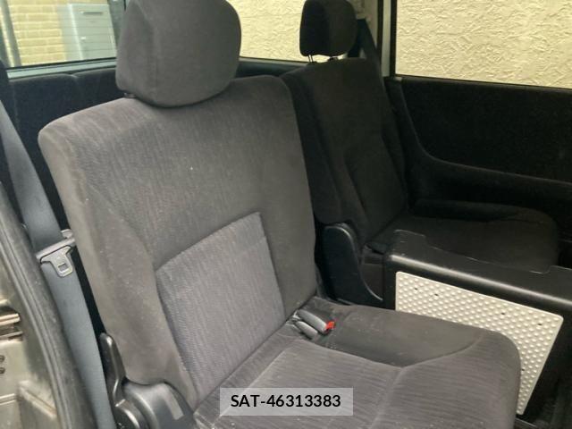 Nissan SERENA 2010-02 8882040-18