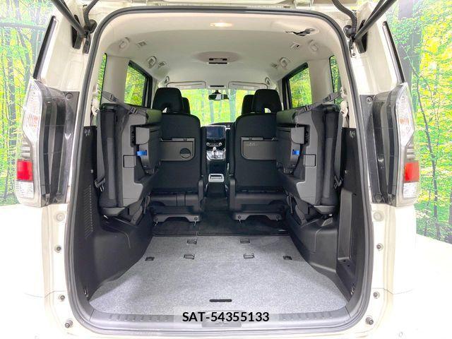 Nissan SERENA 2019-10 8882032-11