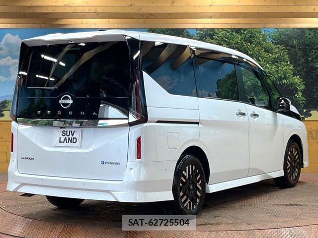 Nissan SERENA 2026-03 8882012-16