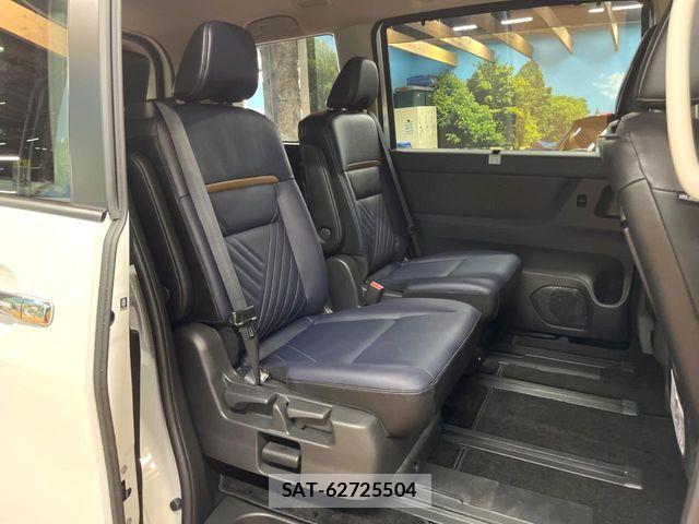 Nissan SERENA 2026-03 8882012-8
