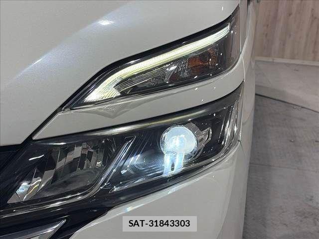 Nissan SERENA 2018-06 8882033-11