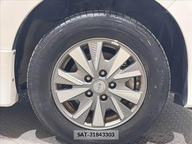 Nissan SERENA 2018-06 8882033-13