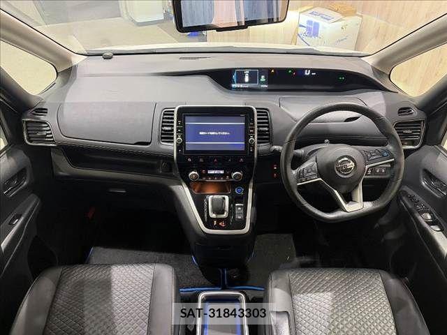 Nissan SERENA 2018-06 8882033-2