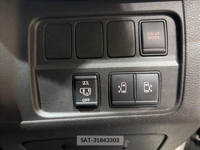 Nissan SERENA 2018-06 8882033-5