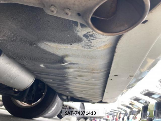 Nissan SERENA 2009-09 8882050-6