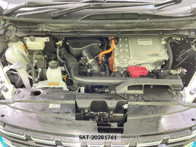 Nissan SERENA 2021-09 8884302-18