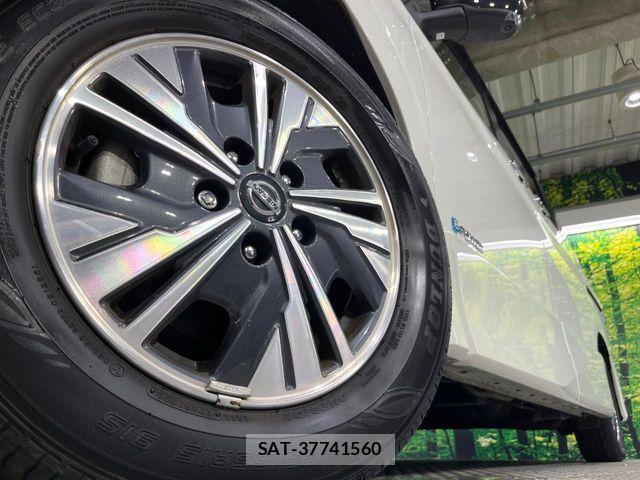Nissan SERENA 2022-06 8884305-12