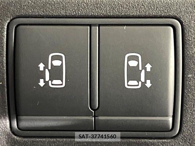 Nissan SERENA 2022-06 8884305-6