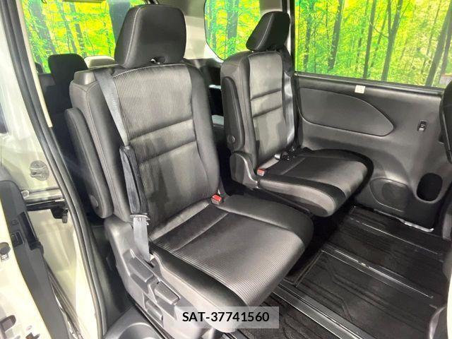 Nissan SERENA 2022-06 8884305-8