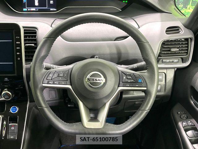 Nissan SERENA 2022-04 8884303-11