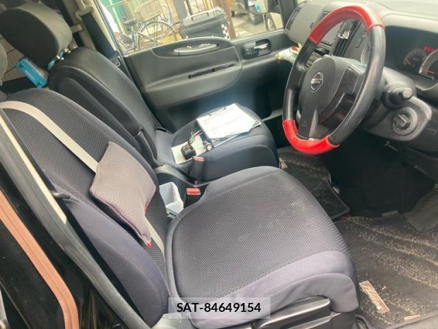 Nissan SERENA 2005-09 8884316-9